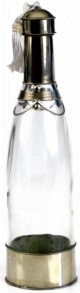 Bouteille artisanale en verre avec bouchon en metal cisele avec pompon - 500 ml
