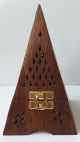 Encensoir en bois traditionnel pyramidal